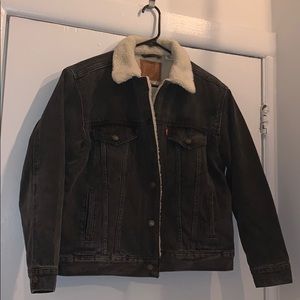 Levi’s Trucker Sherpa-lined denim jacket